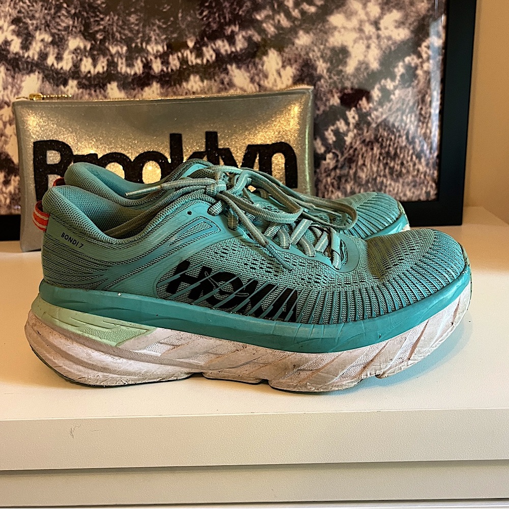 Hoka One One - Bondi 7 - Teal Blue & Orange & White (size 6.5)